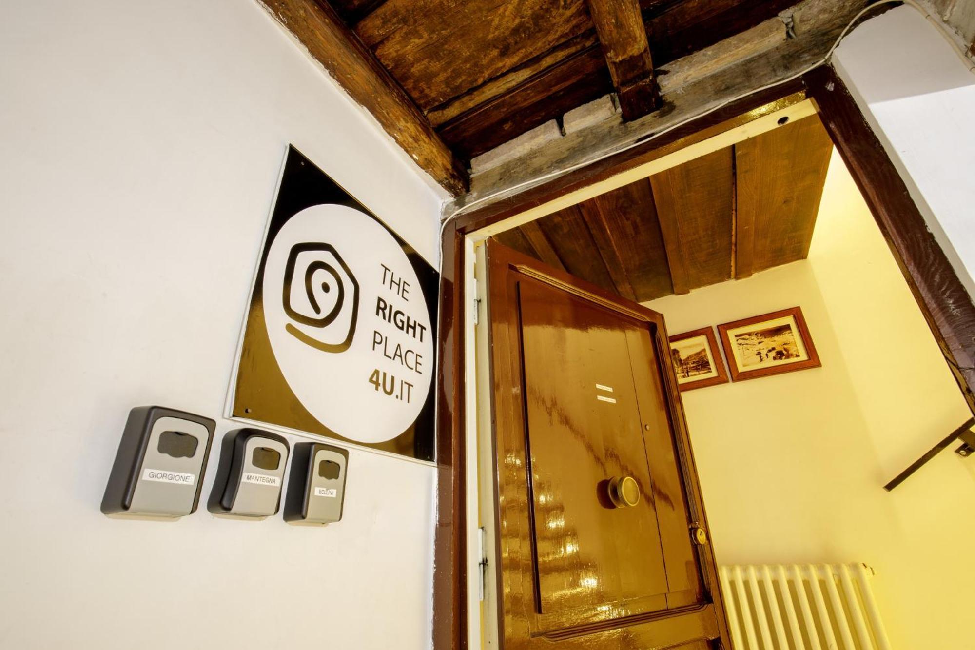 The Right Place 4U Navona Luxury Rooms Рим Экстерьер фото